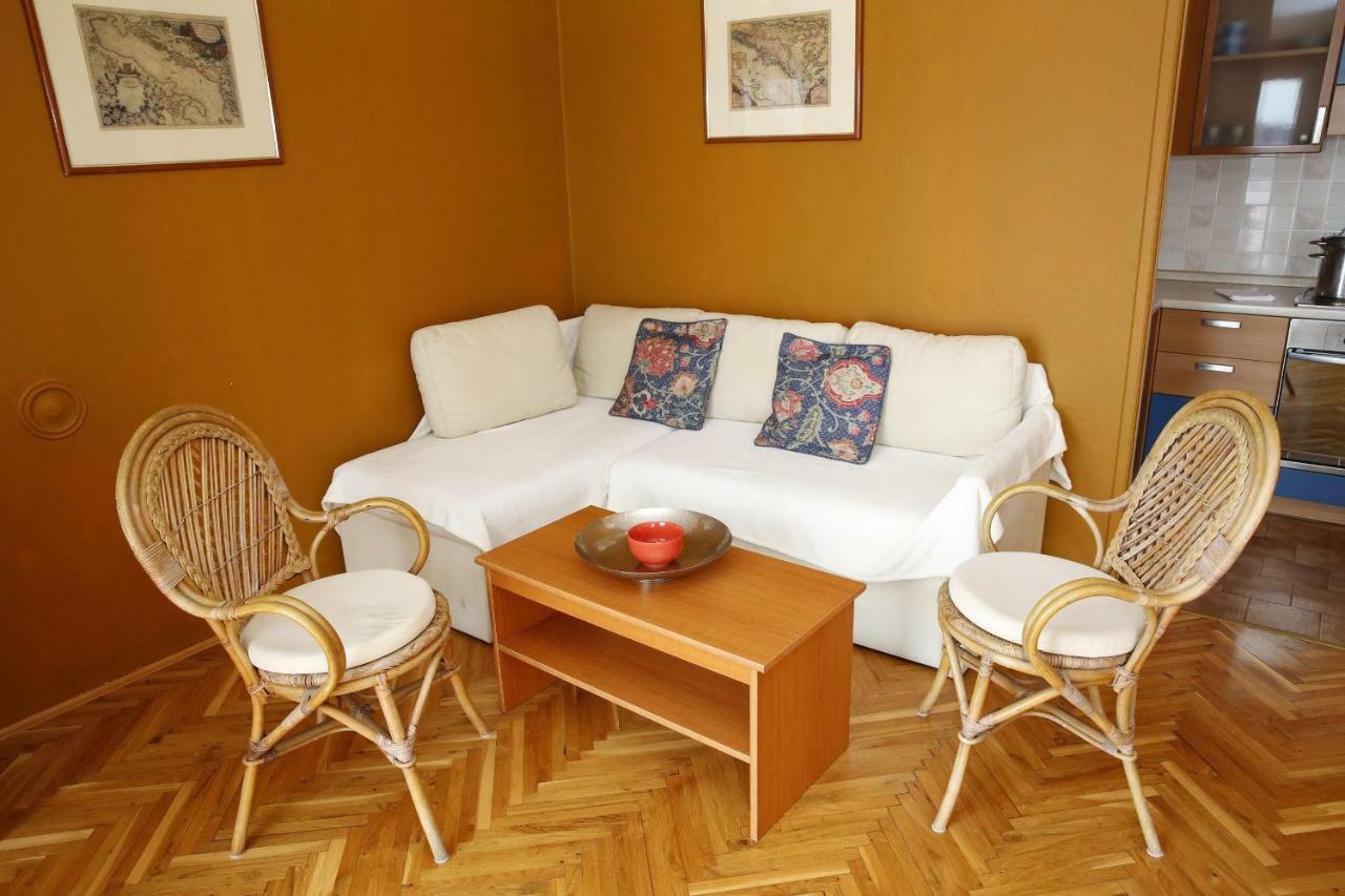 Apartment And Rooms Villa Kolonada Vodice Eksteriør billede