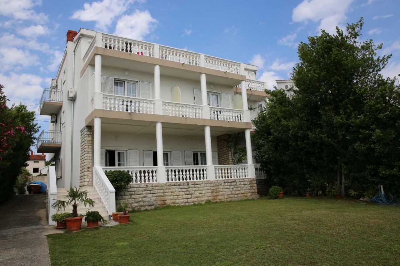 Apartment And Rooms Villa Kolonada Vodice Eksteriør billede