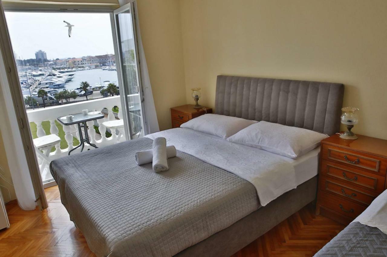 Apartment And Rooms Villa Kolonada Vodice Eksteriør billede